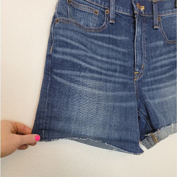 J CREW Classic Denim Jean Short In Pacific Blue Wash High Rise Size 27 - Picture 5 of 9